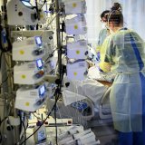 La pandémie de coronavirus a accentué le débat sur l'avenir des soins infirmiers. En novembre 2021, le peuple suisse a accepté une initiative pour soutenir les métiers de la santé (image d'llustration).